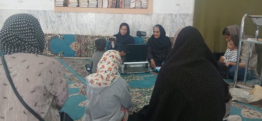 اجرای طرح غربالگری بینایی کودکان در مناطق شهری و روستایی نهاوند