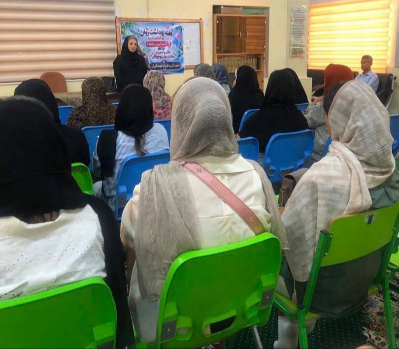 تأکید بر اهمیت سلامت روان نوجوانان در کارگاه آموزشی بهزیستی بندرعباس
