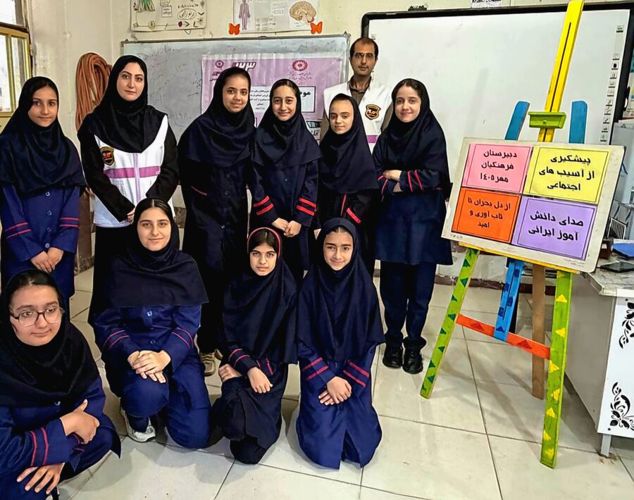 آموزش خدمات اورژانس اجتماعی و خط ۱۲۳ به دانش‌آموزان آبادانی