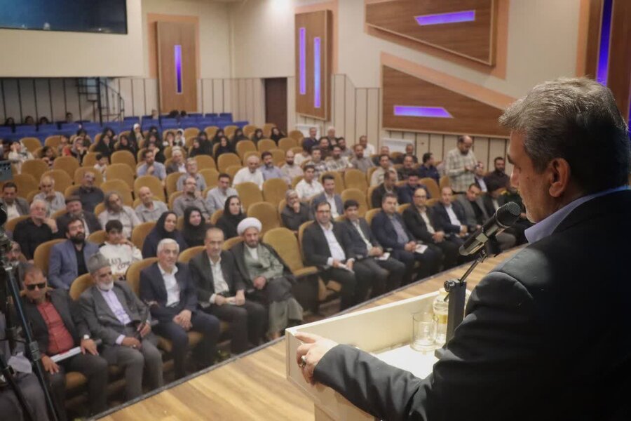 رونمایی از کتاب «افسانه نابینای دانا» هم‌زمان با گرامیداشت هفته ملی نابینایان در مهدیشهر
