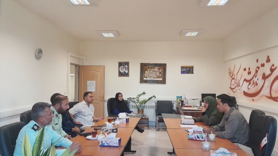 برگزاری نشست مشترک مسئولین نیرو انتظامی و بهزیستی با موضوع کاهش آسیب های اجتماعی