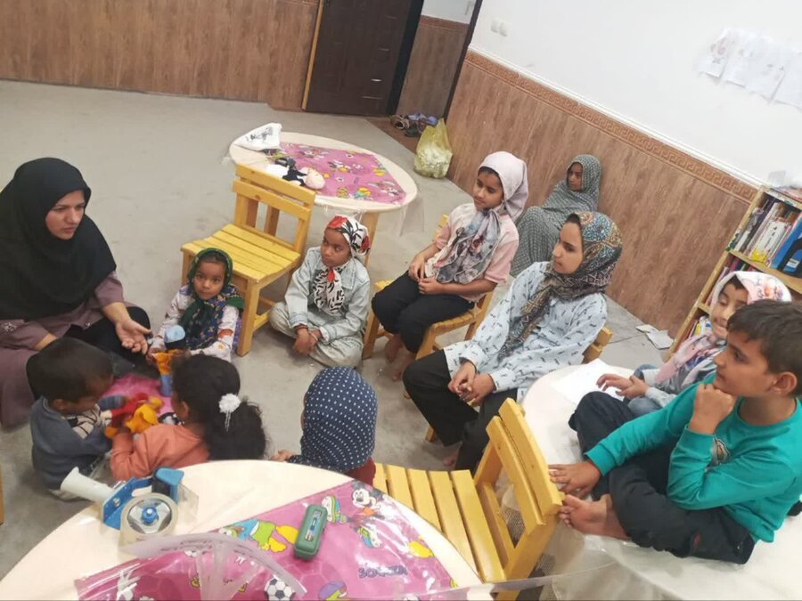 برگزاری کلاس‌هنرهای نمایشی برای کودکان روستای بنادکوک در راستای طرح توانبخشی مبتنی بر جامعه