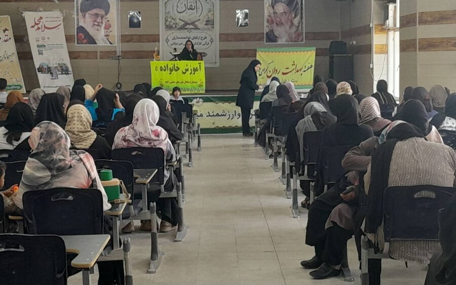 حاجی آباد | برگزاری کارگاه آموزش خانواده
