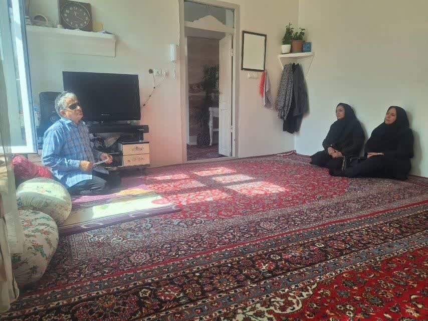 حضور در منزل روشندلان به مناسبت روز جهانی عصای سفید