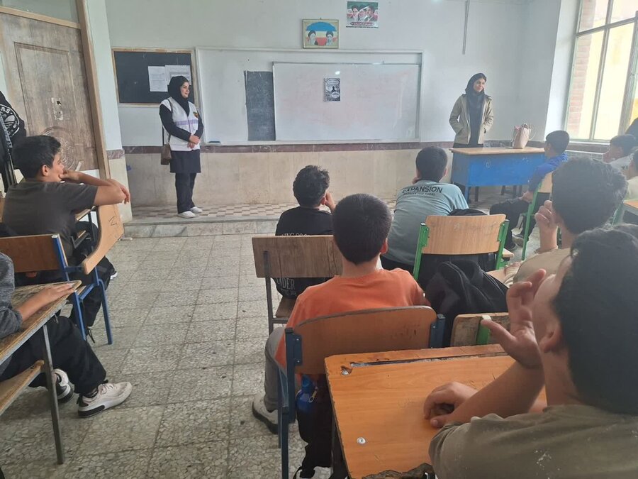 برنامههای آموزشی سلامت روان در مدارس کامیاران برگزار شد