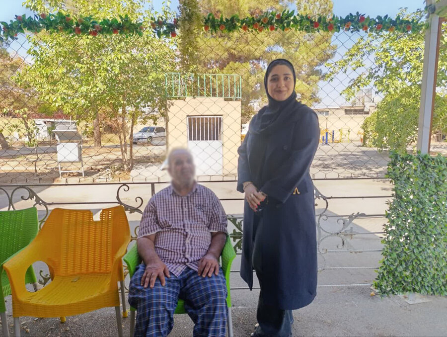 خاطره‌گویی، شعرخوانی و تمرین‌های آرام‌سازی در مرکز خورشید