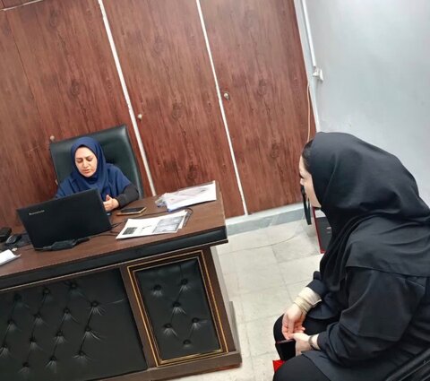 پاکدشت | پیگیری مشکل درمانی زن سرپرست خانوار در طرح سلام محله خاتون‌آباد 