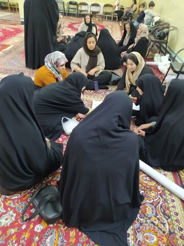 آذر- شرقی
