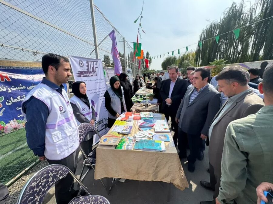 مشارکت بهزیستی در برگزاری جشنواره روستایی و افتتاح بازارچه دائمی محصولات مددجویان در قاسم‌آباد کوچک