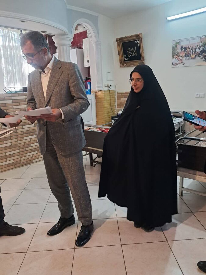 دماوند | بازدید نماینده مجلس و بخشدار رودهن از مراکز نگهداری معلولین فرشتگان و نگهداری سالمندان شیرین 
