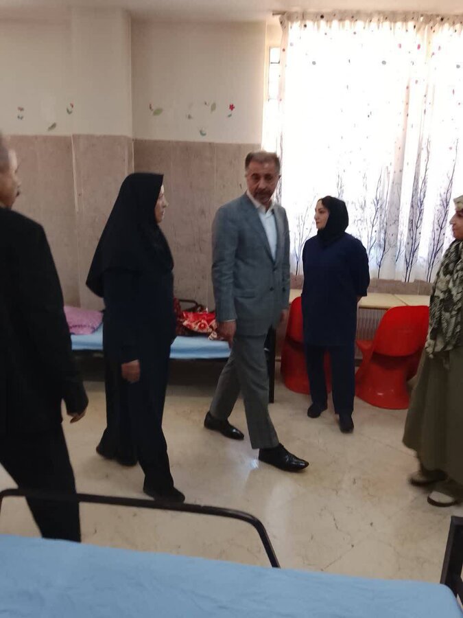 دماوند | بازدید نماینده مجلس و بخشدار رودهن از مراکز نگهداری معلولین فرشتگان و نگهداری سالمندان شیرین 