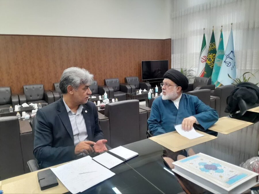 دیدار مدیرکل بهزیستی قم با رئیس‌کل دادگستری استان در راستای اجرای طرح «سلام محله»
