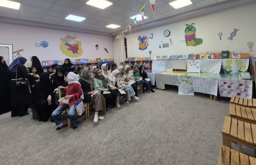 برگزاری آیین اختتامیه سه کارگاه طرح مانا در محله مزرعه‌سیف اردکان