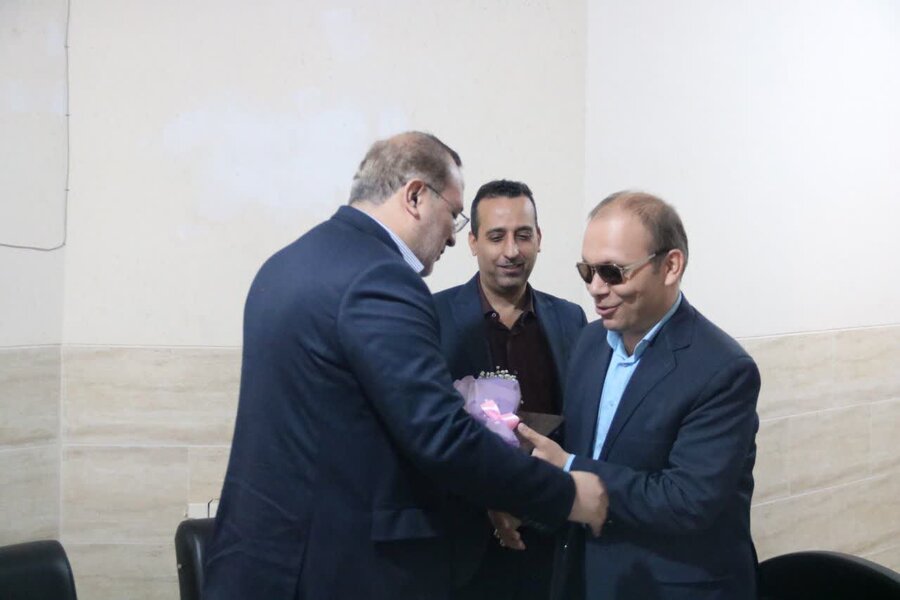 تجلیل فرماندار یزد و رئیس بهزیستی شهرستان از پرستاران شیرخوارگاه حضرت قائم(عج)