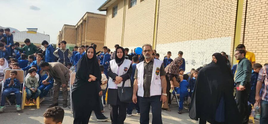 دلفان|کودکان با نقاشی از شهدای میناب گفتند