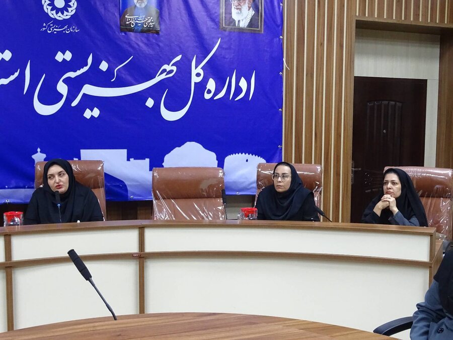 برگزاری کارگاه آموزشی پیشگیری از سرطان‌های شایع بانوان ویژه کارکنان بهزیستی فارس