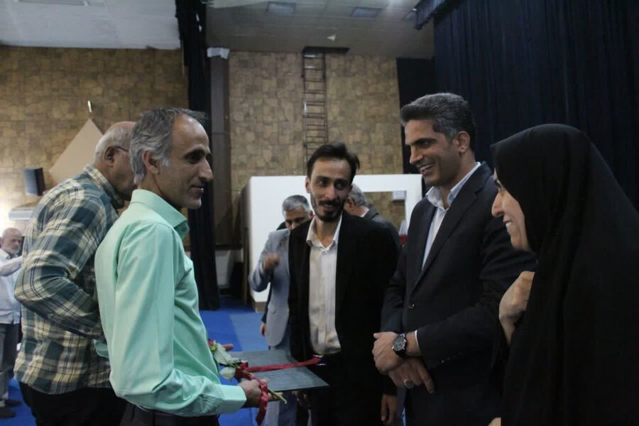 شبی پر از شور و همدلی؛ ‏سینما طوبی میبد میزبان جشنی به مناسبت روز جهانی عصای سفید شد