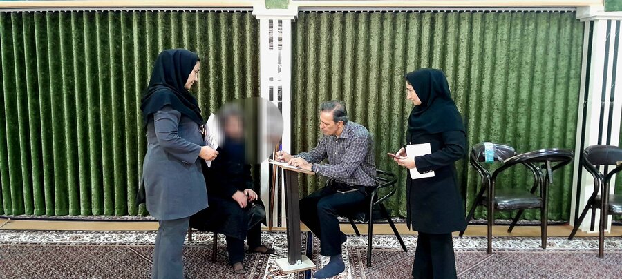 برگزاری  کارگاه آموزشی و میز خدمت در راستای اجرای طرح سلام محله در شهرستان تکاب