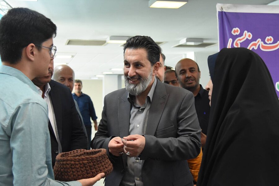 بازدید مدیرکل بهزیستی استان تهران از نمایشگاه «آفرینشگران توانمند» در شهرری؛ از معرفی ظرفیت‌های هنری تا پیگیری مسائل هنرمندان