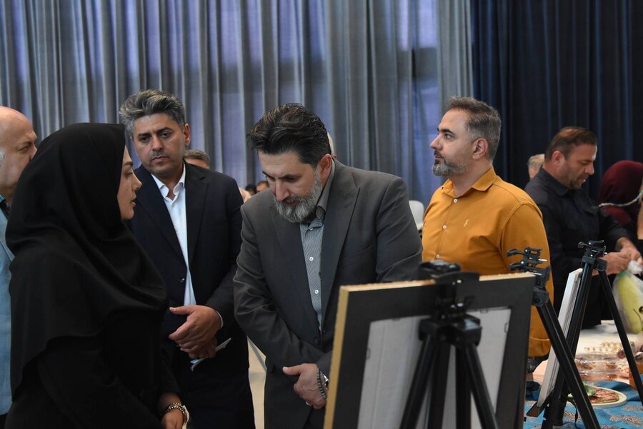 بازدید مدیرکل بهزیستی استان تهران از نمایشگاه «آفرینشگران توانمند» در شهرری؛ از معرفی ظرفیت‌های هنری تا پیگیری مسائل هنرمندان