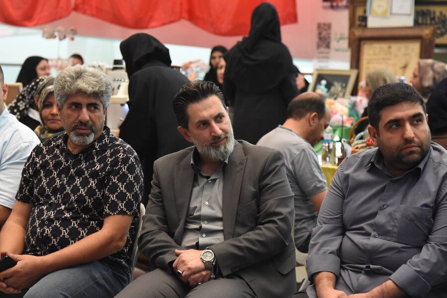 بازدید مدیرکل بهزیستی استان تهران از نمایشگاه «آفرینشگران توانمند» در شهرری؛ از معرفی ظرفیت‌های هنری تا پیگیری مسائل هنرمندان