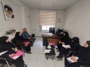 بررسی پرونده‌های متقاضیان تسهیلات اشتغال در کمیته اشتغال بهزیستی بهار