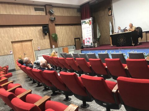 شهرتهران| طنین شعر و تأکید بر سلامت روان در محله ابوذر؛ گامی در مسیر تحقق اهداف طرح سلام محله