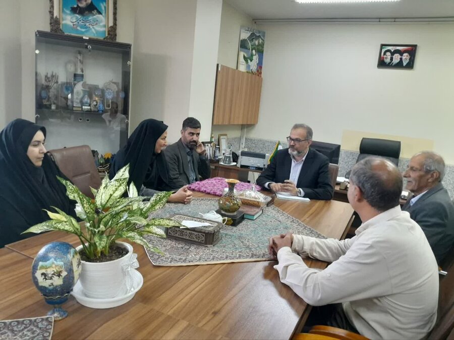 دهاقان| دیدار رئیس بهزیستی شهرستان دهاقان با سرپرست فرمانداری