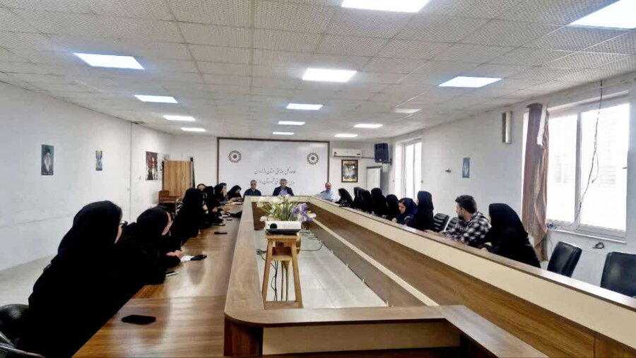 ساری| تاکید مدیر بهزیستی ساری بر توانمندسازی اقتصادی زنان سرپرست خانوار با توسعه مشاغل خرد و تقویت انجمن‌های خودیار