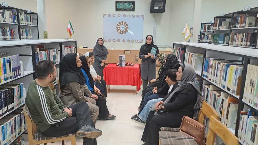 بازدید مددجویان بهزیستی شهرستان نظرآباد از کتابخانه با هدف ترویج فرهنگ مطالعه