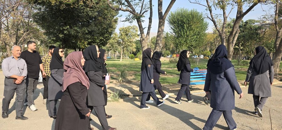 شهر قدس | گامی در مسیر نشاط و سلامتی؛ پیاده‌روی کارکنان بهزیستی در هفته فرهنگی