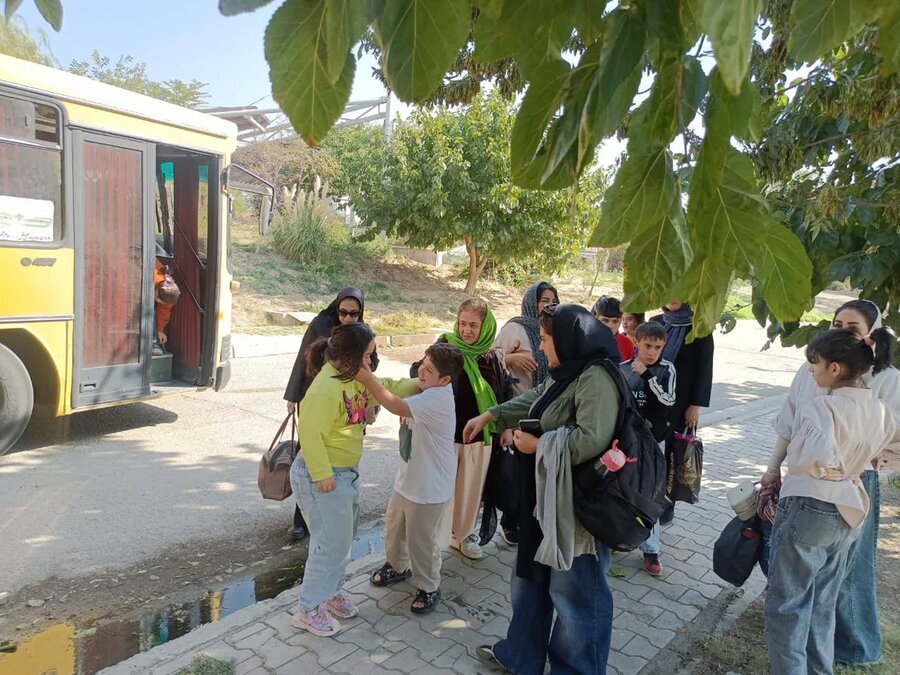 شهر قدس | لبخند کودکان اوتیسم در دل طبیعت؛ دستاورد جدید «طرح سلام» با همکاری اداره حفاظت محیط زیست شهرستان در آغازین روز هفته فرهنگی