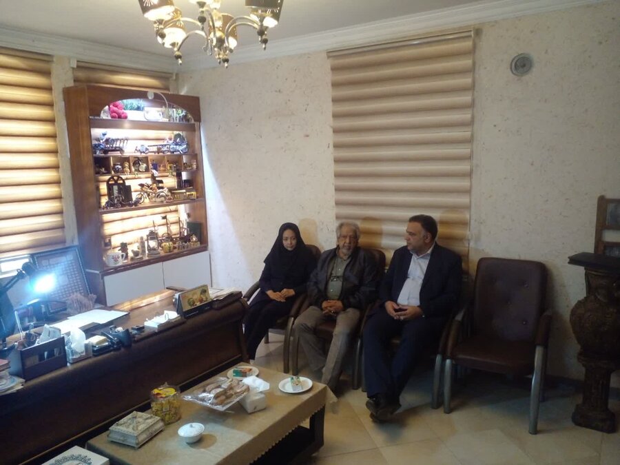 پاکدشت | بازدید رئیس اداره میراث فرهنگی از مجموعه نگهداری توان‌خواهان «پدربزرگ» و کارگاه آموزشی صنایع دستی