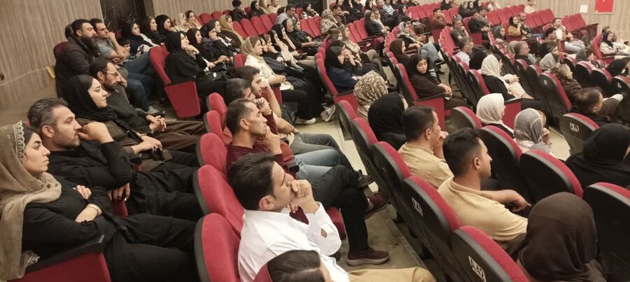 کارگاه آموزشی پیشگیری از آسیب‌های جنسی کودکان در دیواندره برگزار شد