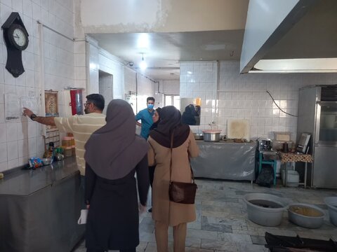 اجرای بازدیدهای نظارتی تیمی از مراکز تحت نظارت واحد توانبخشی بهزیستی ساوجبلاغ با محوریت ایمنی و سلامت مددجویان
