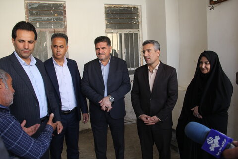 سرپناه خانواده پنج معلولی دره شهر تامین می شود/تعهد راه و شهرسازی برای خرید واحد مسکونی مناسب طی ۱۰ روز آینده