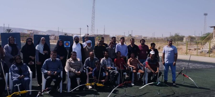 خنج | کمانِ همت بر تارکِ هدف؛جلوه‌ای بی‌نظیر از استعدادیابی و اراده پولادین توان یابان خنج در مسابقات تیروکمان «طرح سلام محله»