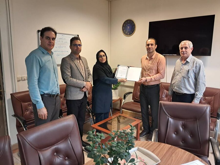 تقدیر از مسئول تربیت بدنی بهزیستی گیلان به مناسبت هفته تربیت بدنی