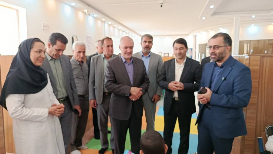 تأکید بر ضرورت حمایت از کودکان دارای اختلال طیف اتیسم در بازدید از مرکز اتیسم «حکمت» بروجرد