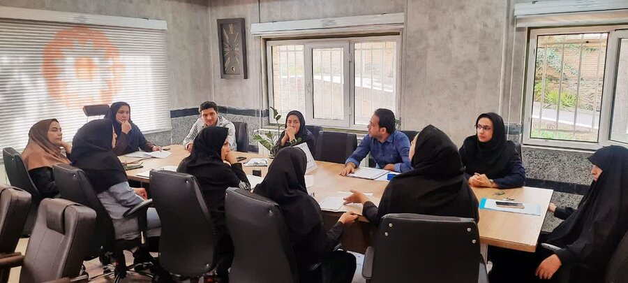 بررسی پروندههای اشتغال و پیگیری توانمندسازی جامعه هدف بهزیستی تویسرکان