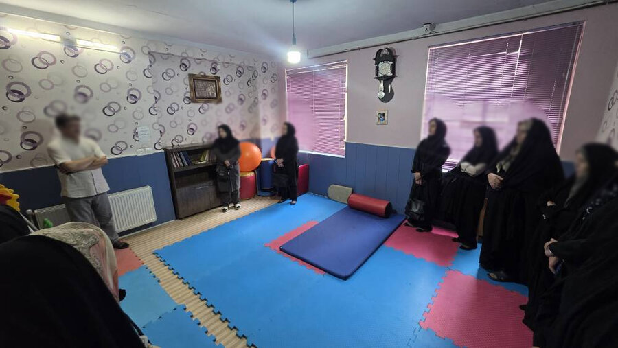 بازدید مدیران مؤسسات خیریه کودکان و نوجوانان از مرکز توانبخشی مهدیه هم‌زمان با هفته ملی کودک