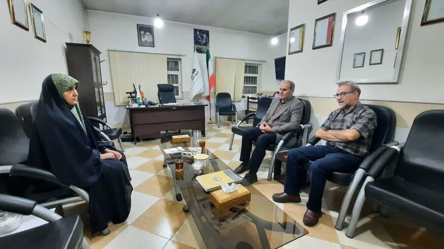 بازدید معاون توانبخشی و کارشناس مسئول دفتر تخصصی مراقبتی از مرکز «انوار آفتاب»؛ تاکید بر ارتقای سطح خدمات تخصصی