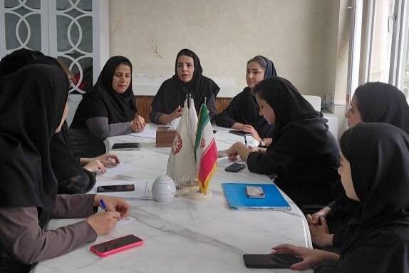 ارتقای خدمات توانبخشی در سردشت با برگزاری جلسه آموزشی ویژه مددکاران