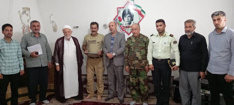 نکا ׀ رئیس اداره بهزیستی شهرستان نکا با خانواده شهدا دیدار کرد - سازمان ...
