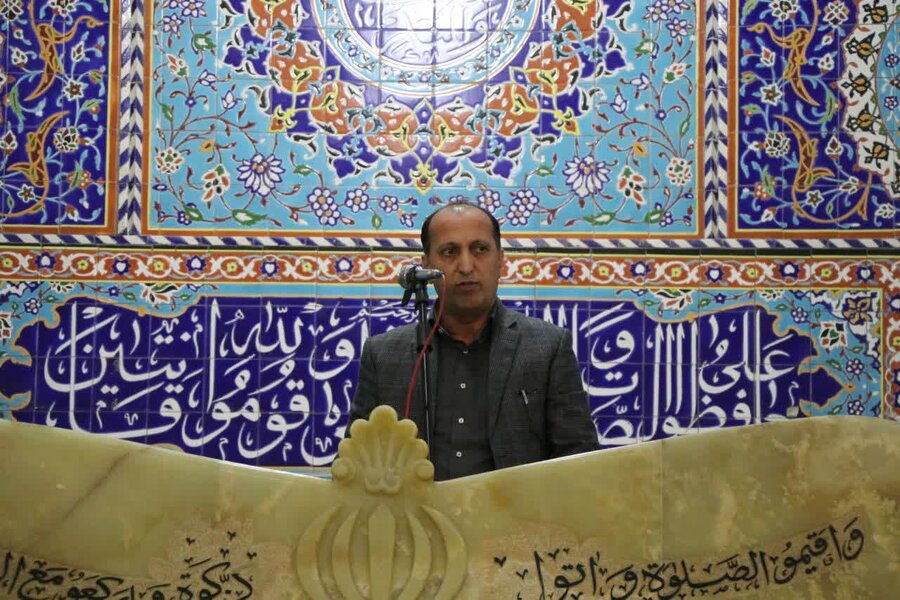 نکا׀ سخنرانی سرپرست اداره بهزیستی شهرستان نکا پیش از خطبههای نماز جمعه ...