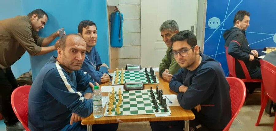 کسب مقام قهرمانی توانخواه گیلانی در مسابقات قهرمانی کشور و انتخابی تیم ملی شطرنج ناشنوایان در تهران کسب مقام قهرمانی توانخواه گیلانی در مسابقات قهرمانی کشور و انتخابی تیم ملی شطرنج ناشنوایان در تهران