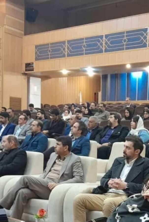 توانخواه نخبه ی شهرستان رشت پژوهشگر برگزیده سال ۱۴۰۲ شد توانخواه نخبه ی شهرستان رشت پژوهشگر برگزیده سال ۱۴۰۲ شد