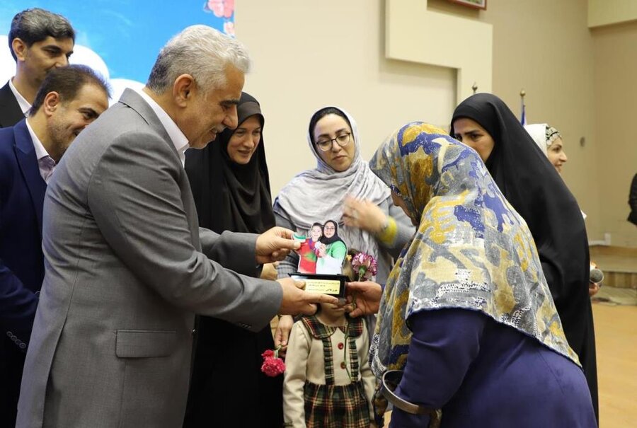 مدالآوران گیلانی بازیهای آسیایی و پاراآسیایی تجلیل شدند مدالآوران گیلانی بازیهای آسیایی و پاراآسیایی تجلیل شدند