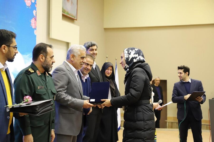 مدالآوران گیلانی بازیهای آسیایی و پاراآسیایی تجلیل شدند مدالآوران گیلانی بازیهای آسیایی و پاراآسیایی تجلیل شدند