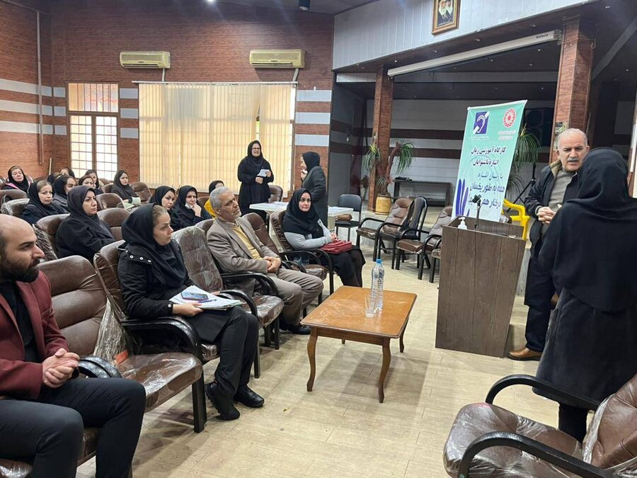 برگزاری کارگاه آموزشی زبان اشاره در اداره بهزیستی شهرستان لاهیجان برگزاری کارگاه آموزشی زبان اشاره در اداره بهزیستی شهرستان لاهیجان